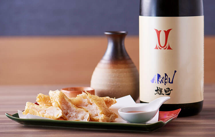 日本酒と海老真丈